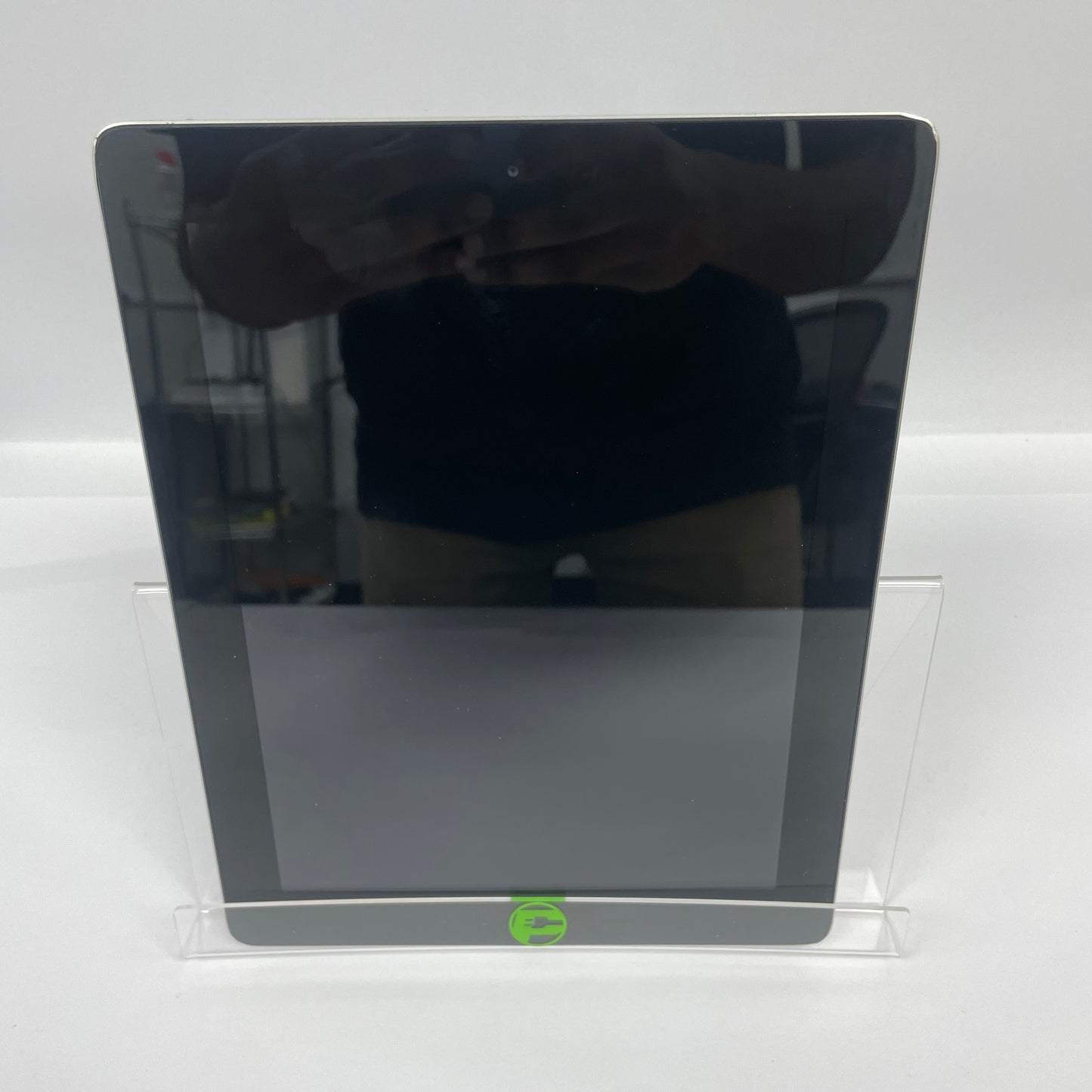 WiFi Only Apple iPad 4th Gen 32GB Silver MD511LL/A